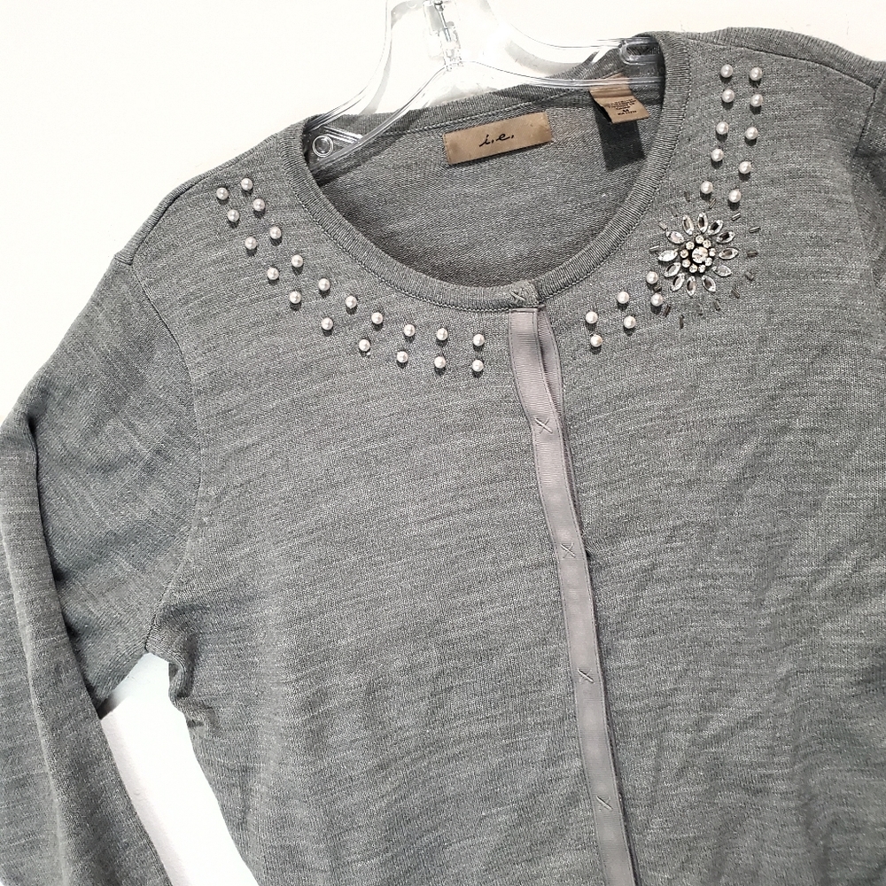 i.e. Grey Long Sleeve Snap Closure Cardigan Sweater Size M Embellished Neckline